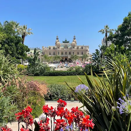 Shangri-la - Entree & Terrasse Privatives - Vue - Parking Guest house Menton
