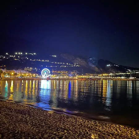 Shangri-la - Entree & Terrasse Privatives - Vue - Parking Guest house Menton