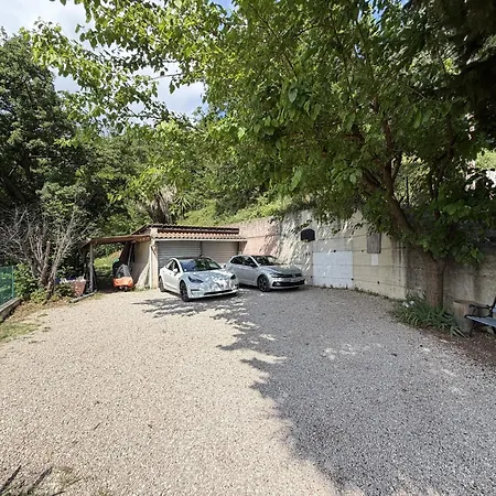 Shangri-la - Entree & Terrasse Privatives - Vue - Parking Pensjonat Mentona